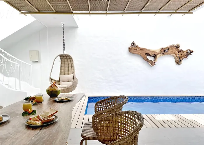 Lavana By Lodgelink Bali Улувату